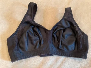 Sujetador Playtex Comfortflex inalámbrico 36C para mujer negro 18 horas - Imagen 1 de 3