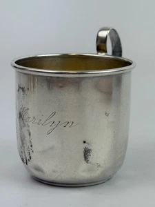 Vintage Sterling Silber Tasse Baby Tasse monogrammiert MARILYN * WIE BESEHEN * 58g - Bild 1 von 9