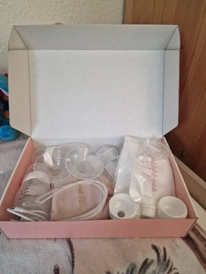 Elektrische Brust Pumpe Mit Aufsätzen, Flaschen, Aufbewahrungstüten - Bild 1 von 4