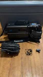 Panasonic PV-320 VHS Omnimovie VHS HQ Video Camera Vintage With Carrying Case - Picture 1 of 10
