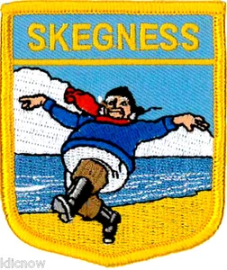 Parche bordado Skegness (escudo) 6CM X 7CM (2 1/2" X 2 3/4") - Imagen 1 de 1