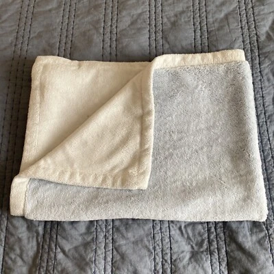 Manta polar Pottery Barn Kids bebé azul claro y blanco 30x40 suave Lovey PBK Foto 1 de 2