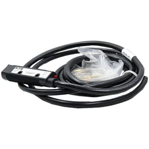13104A6517 Eaton/Cutler Hammer Tubular Sensing Photoelectric Sensor -SA - Picture 1 of 2