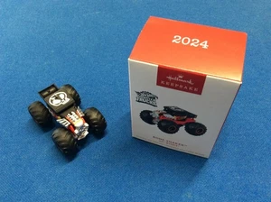 Bone Shaker: Hot Wheels - 2024 Hallmark Keepsake Christmas ornament in orig box - Picture 1 of 6