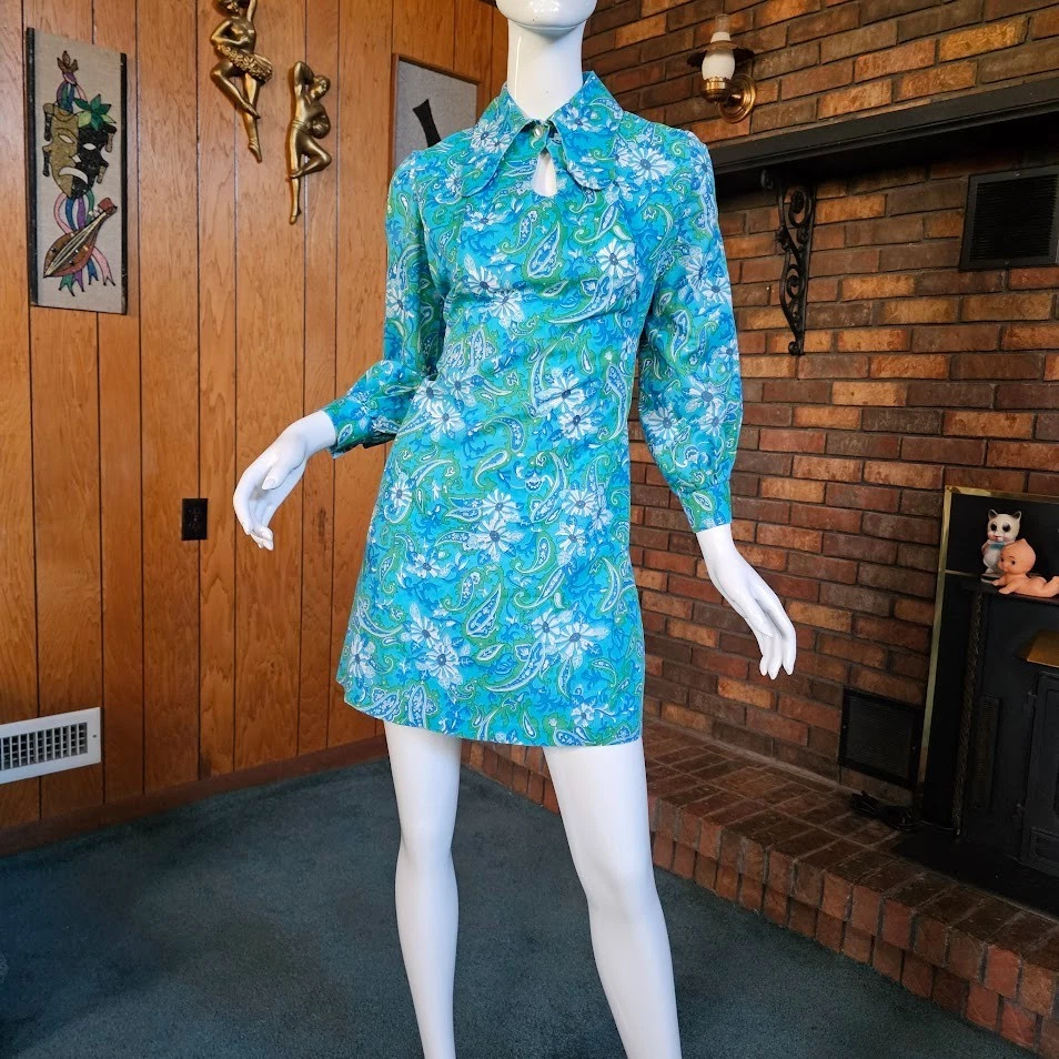 Vtg Swinging 60s Mod Psychedelic Dog Ear Mini British Invasion Go Go Dress S/M - Image 1 of 4