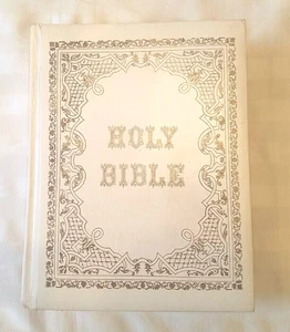 The Holy Bible KJV Family Altar Edition Red Letter Family Library Reference - Picture 1 of 6