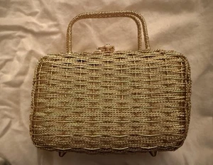 Borsa da sera vintage Koret oro - Made in Italy, interno in pelle dorata - Foto 1 di 14