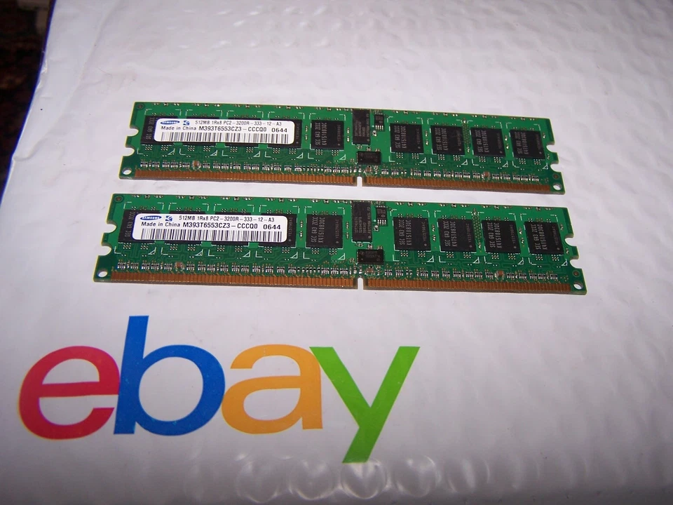 Pair of Samsung 512MB 1RX8 PC2-3200R-333-12-A3 RAM - Image 1 of 1