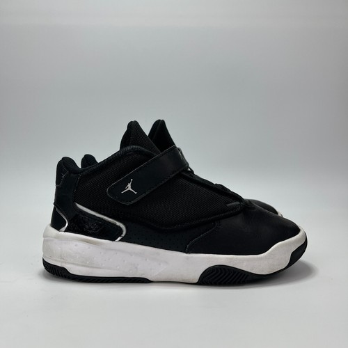 Scarpe da ginnastica Jordan Max Aura 4 nere con gancio e passante DQ8403 002 giovani taglia 3