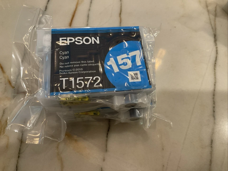 Epson 157 Cyan Ink Cartridge for Stylus Photo R3000 (C13T157220) Expired - Image 1 of 1
