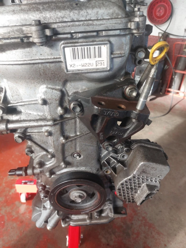 Toyota auris and puris 1.8 Hybrid Engine - Image 1 of 4