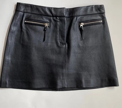 Minifalda de cuero negra Milly, bolsillos laterales con cremallera. Foto 1 de 4
