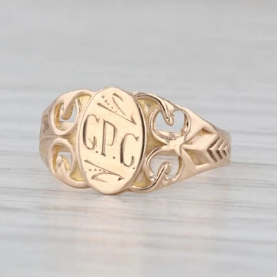 Engraved Initial Signet Ring 10k Yellow Gold Size 2 Ornate Vintage Baby - Image 1 of 4