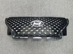 OEM K2863-AP000 Flux Grille Front Bumper Genuine Ups for Hyundai Venue 2020~2023 - Picture 1 of 5