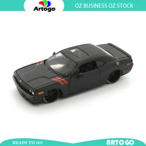 MAISTO LICENSED Modern Muscle 2008 Dodge Challenger Black Scale 1:24 Model Car - Picture 1 of 4