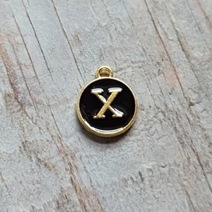 X Letra Dije Colgante Esmalte Negro con Letra Dorada 12mm/0.5" 1 pieza Inicial Redonda - Imagen 1 de 2