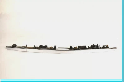 08-14 Mercedes W204 C300 C350 C63 AMG tapa maletero manija puerta trasera moldura cromada OEM Foto 1 de 4