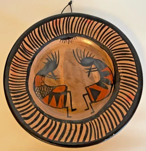 Native American Kokopelli Art Pottery Plate Southwest Wall Hanging Hand Painted - Bild 1 von 7