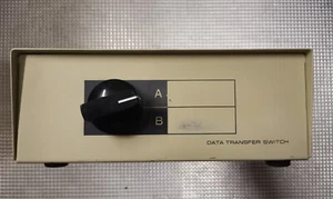 Commutatore data Transfer Switch per PC a due posizioni. - Foto 1 di 3
