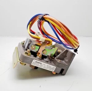 NEW BARKSDALE CD2S-M80SS DIALMATIC PRESSURE SWITCH - Picture 1 of 8