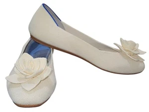 Rothys Womens Flats Women's U.S. Size 7.5 Petal Square Toe Love Bird Cream White - Picture 1 of 13