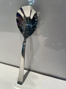 Reed & Barton Heritage Mint 18/10 Casserole Shell Spoon 9” Exc Used Condition - Picture 1 of 7