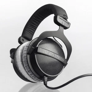 beyerdynamic DT 770 PRO 250 Ohm Over-Ear Studio Headphones (Black) - Afbeelding 1 van 5