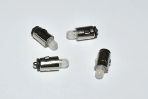 4 Stück Knaggen LED-Glühlampen 19V Birnen wie 60015/600150 ! Warm-weiß LED NEU - Bild 1 von 2