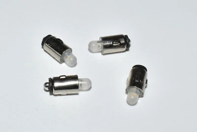 4 Stück Knaggen LED-Glühlampen 19V Birnen wie 60015/600150 ! Warm-weiß LED NEU - Bild 1 von 2