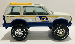 Vintage 90's Nylint Pressed Steel NAPA Auto Parts Delivery Parts SUV Truck - Picture 1 of 8