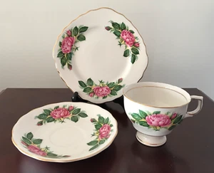 VINTAGE COLCLOUGH BONE CHINA ENGLAND PRETTY PINK CAMELLIA PATTERN TRIO C1960'S - Picture 1 of 5
