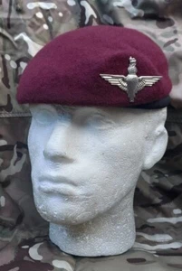 Para Parachute Regiment Beret & Kings Crown Cap Badge Small Crown Airborne New - Foto 1 di 4