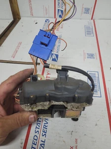 2004-2008 Chrysler Pacifica Tailgate Liftgate Hatch Trunk Lock Latch Actuator - Picture 1 of 3