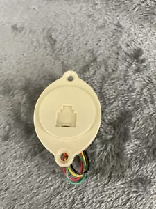 De colección 1980 Suttle Lt BEIGE teléfono de pared RJ-11 conector puerta redondo 734 X1 - Imagen 1 de 4