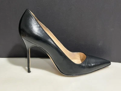 40 - 9 US - 7 UK Manolo Blahnik BB 105 Pumps Black Leather Pointed Toe Heels - Image 1 of 4