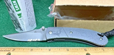 Vintage NOS new in Box 2002 CRKT L.U.S. 12 Urban Shark Folding Knife - Image 1 of 4