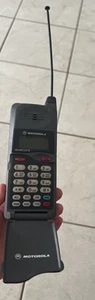 Vintage Motorola MicroTAC 650 Cellular Flip Phone - Untested #F2 - Photo 1 sur 2