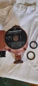 -Grundfos UPS 15-20x20 Pumpe/ 15-35/ Umwälzpumpe - Bild 1 von 3