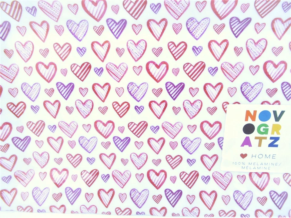 三聚氰胺服务托盘心形红色、粉色、紫色白色大号 19x8 英寸 Novogratz — 第 1/2 张图片