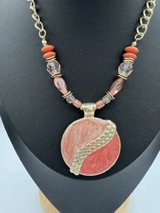 Kim Rogers Kreise goldfarben und rosa Perlen Statement Halskette 16”+1,5” - Bild 1 von 9