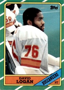 1986 TOPPS! DAVID LOGAN TAMPA BAY BUCCANEERS #381