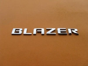 19 20 21 22 23 CHEVROLET BLAZER REAR CHROME EMBLEM LOGO BADGE SIGN SYMBOL A43588 - Picture 1 of 3