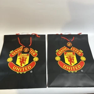 Gift Bags 2 X LARGE MANCHESTER UNITED Official GIFT BAGS 33Cm tall by 26.5cm - Picture 1 of 11
