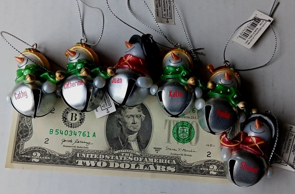 Muñeco de Nieve TOTALMENTE Jingle Bell Adorno Personalizado Nombres Varios Niñas y Niños Foto 1 de 1