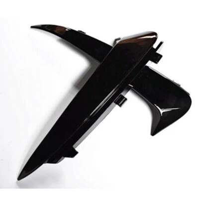 Amortecedor traseiro preto ventilação lateral Flick Canard para Mercedes-Benz W205 C250 C43 AMG 4Dr - Imagem 1 de 3