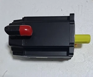 vpl-b1303f-pk12aa Allen Bradley Servomotor Kinetix VPL-B1303F-PK12AA, Neu ohne Karton - Bild 1 von 3