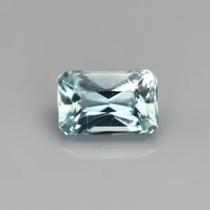 0.54 carat - Radiant Cut Baby Mint Green Natural Brazilian Beryl 2503209-9 - Picture 1 of 7