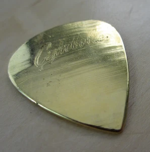 Symbolischer goldfarbener Ton - spezielles GITARRENPLEKTREN recyceltes Becken Messing (symbolisch) - Bild 1 von 4
