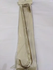 Pier 1 Imports Over Door Holiday Wreath Hanger Soft Gold Lattice New 18" - Picture 1 of 6