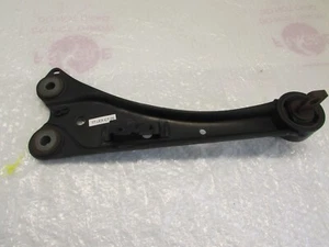 Lexus CT200H 2011-2017 trasero izquierdo brazo de control de tracción lateral 48780-12140 - Imagen 1 de 13